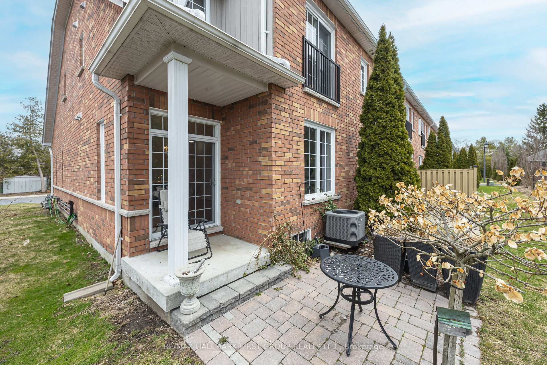 300 D'Arcy St Cobourg #101