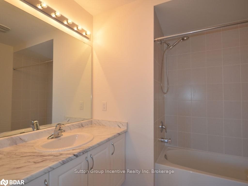 1001 WICKHAM Road photo 12