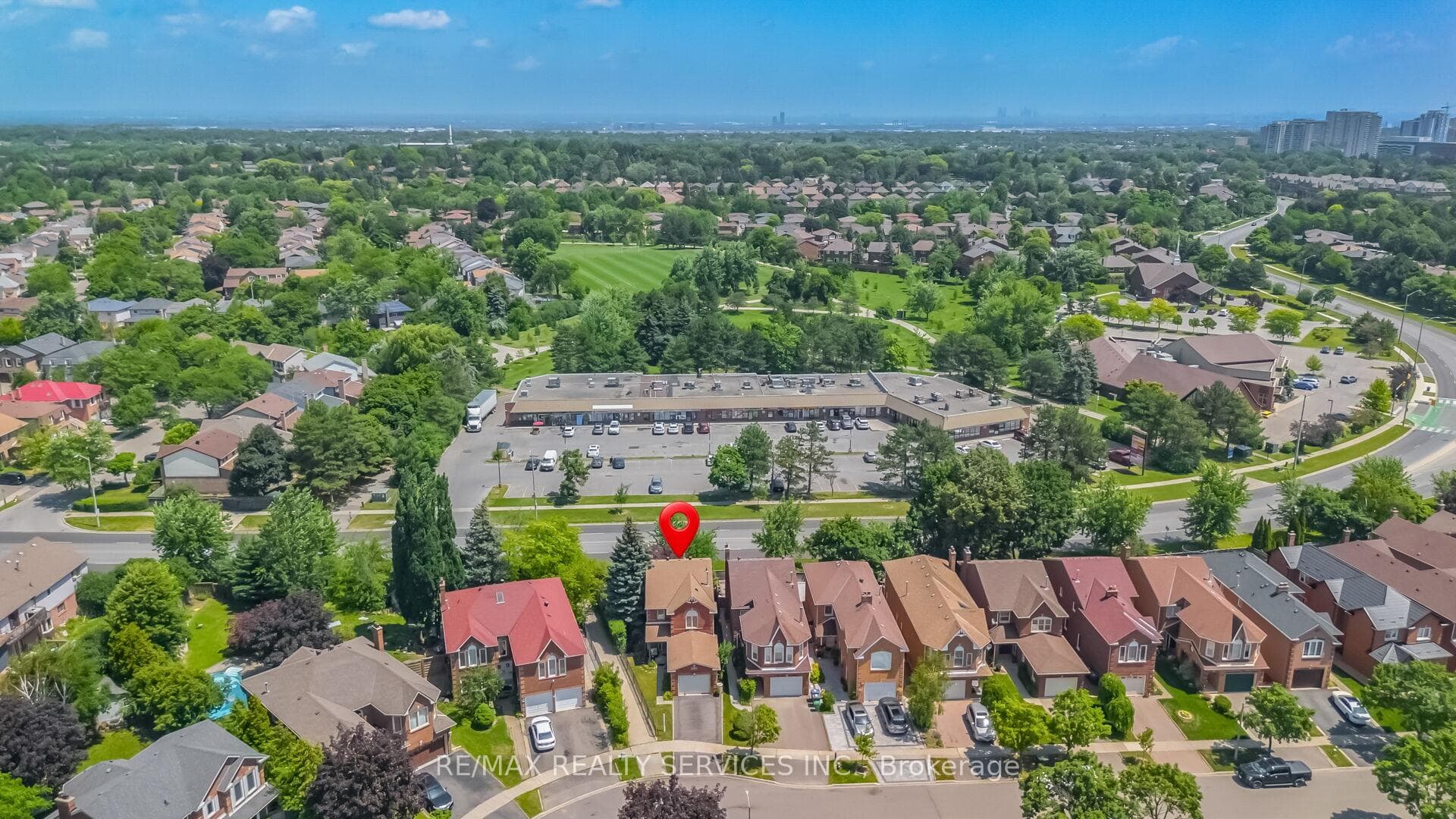 76 Leeward Drive photo 2