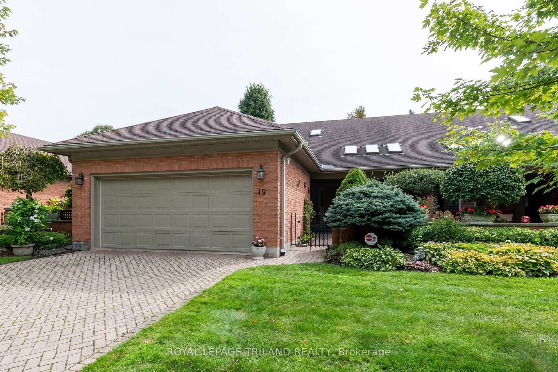 40 Quinella Drive Unit 19 photo 3