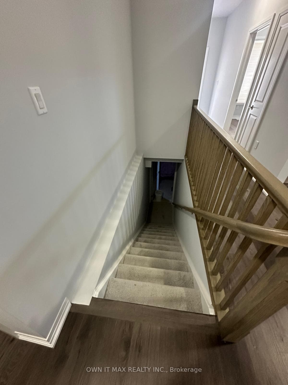 550 Grey Street Unit 16 photo 19