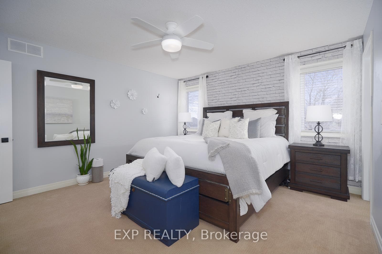 875 Ridgewood Drive photo 25