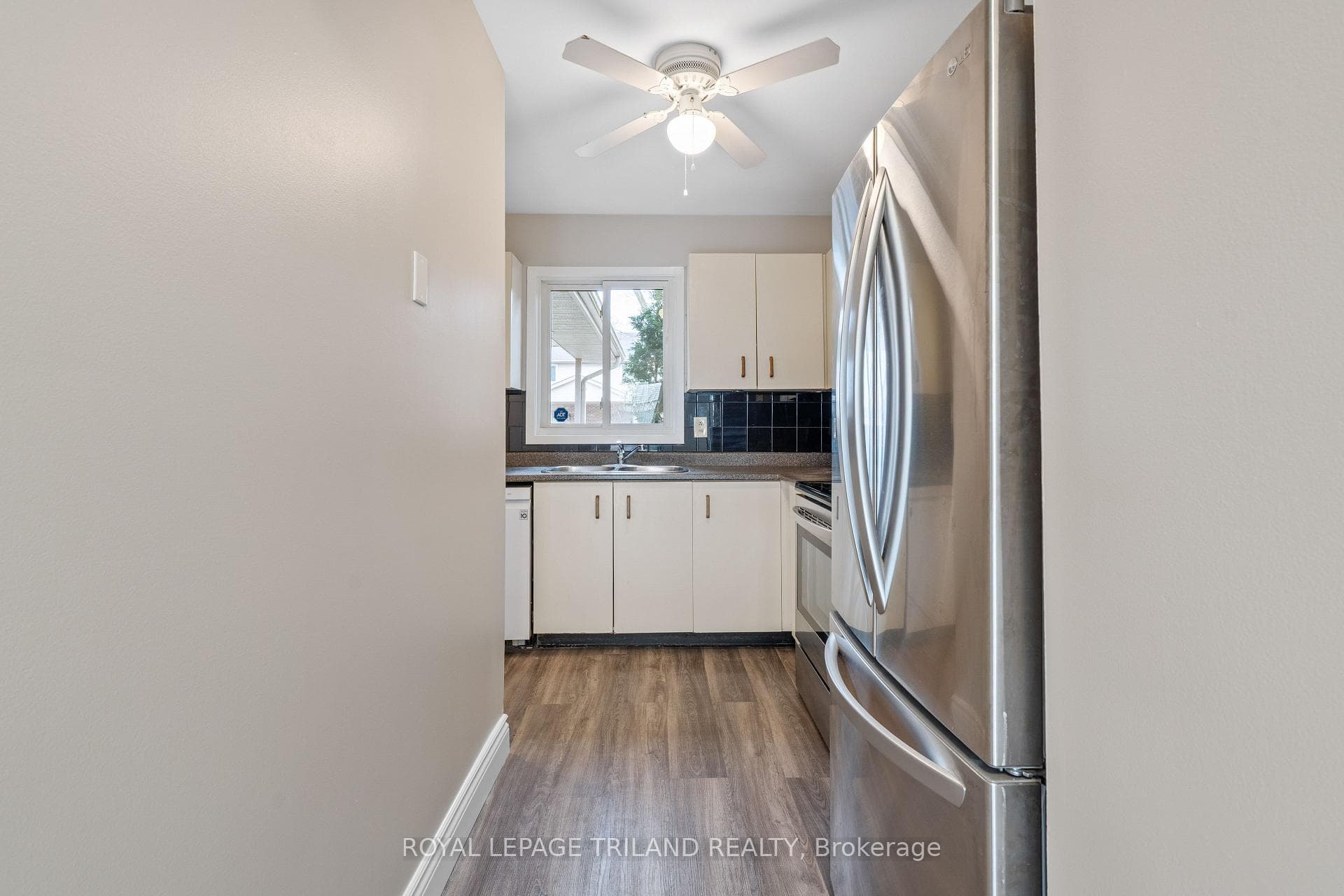 151 Bonaventure Drive Unit 24 photo 12