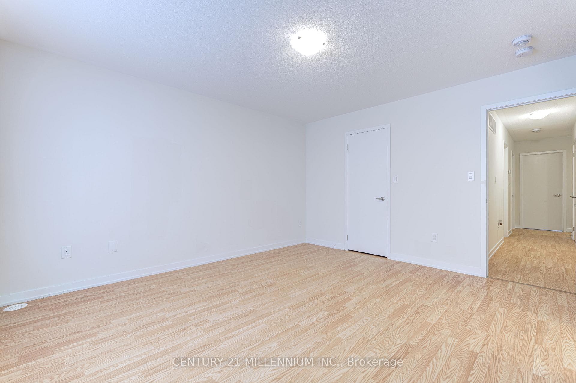 25 Lambert Lane photo 26