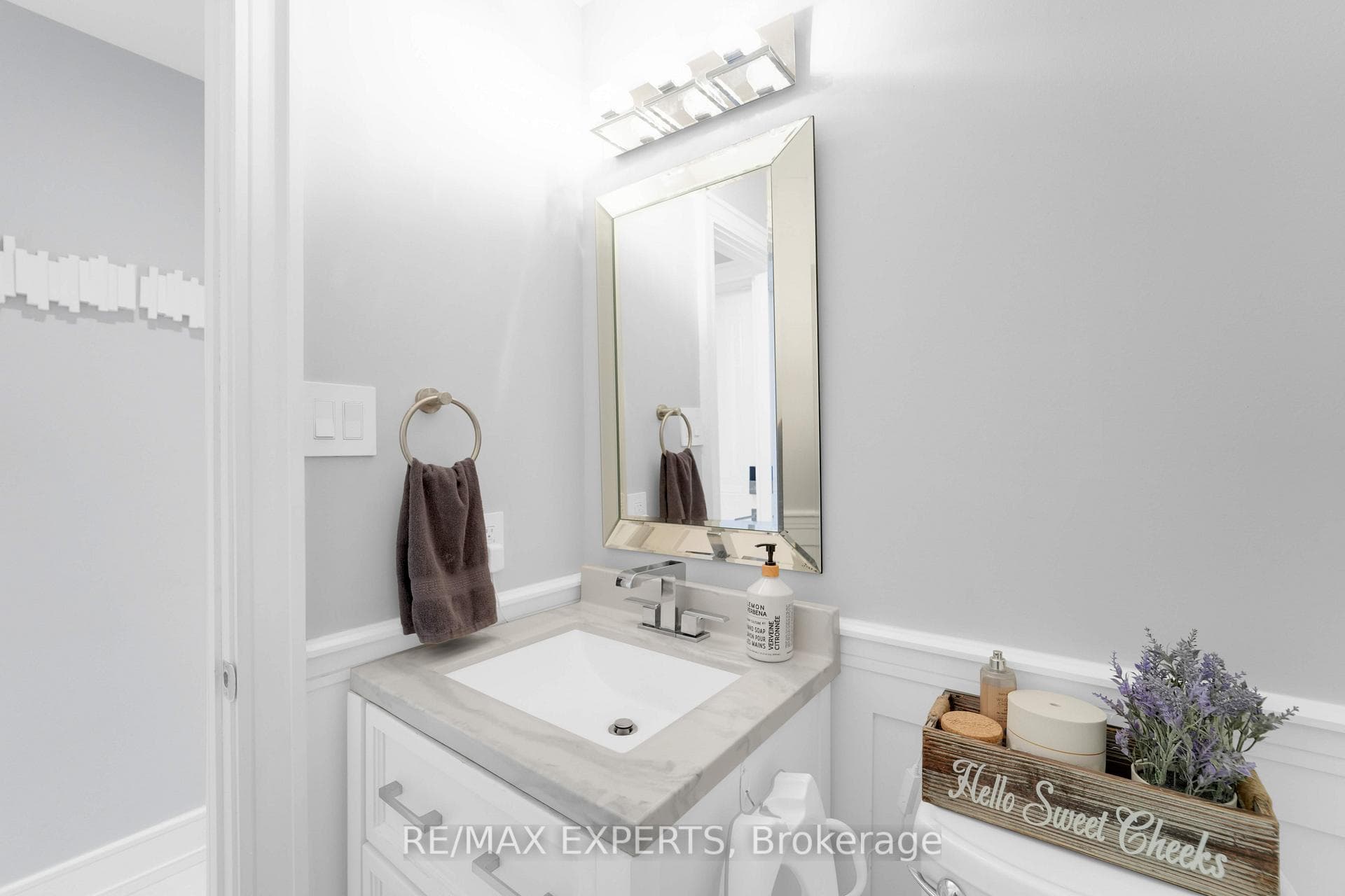 140 Taylorwood Avenue photo 17