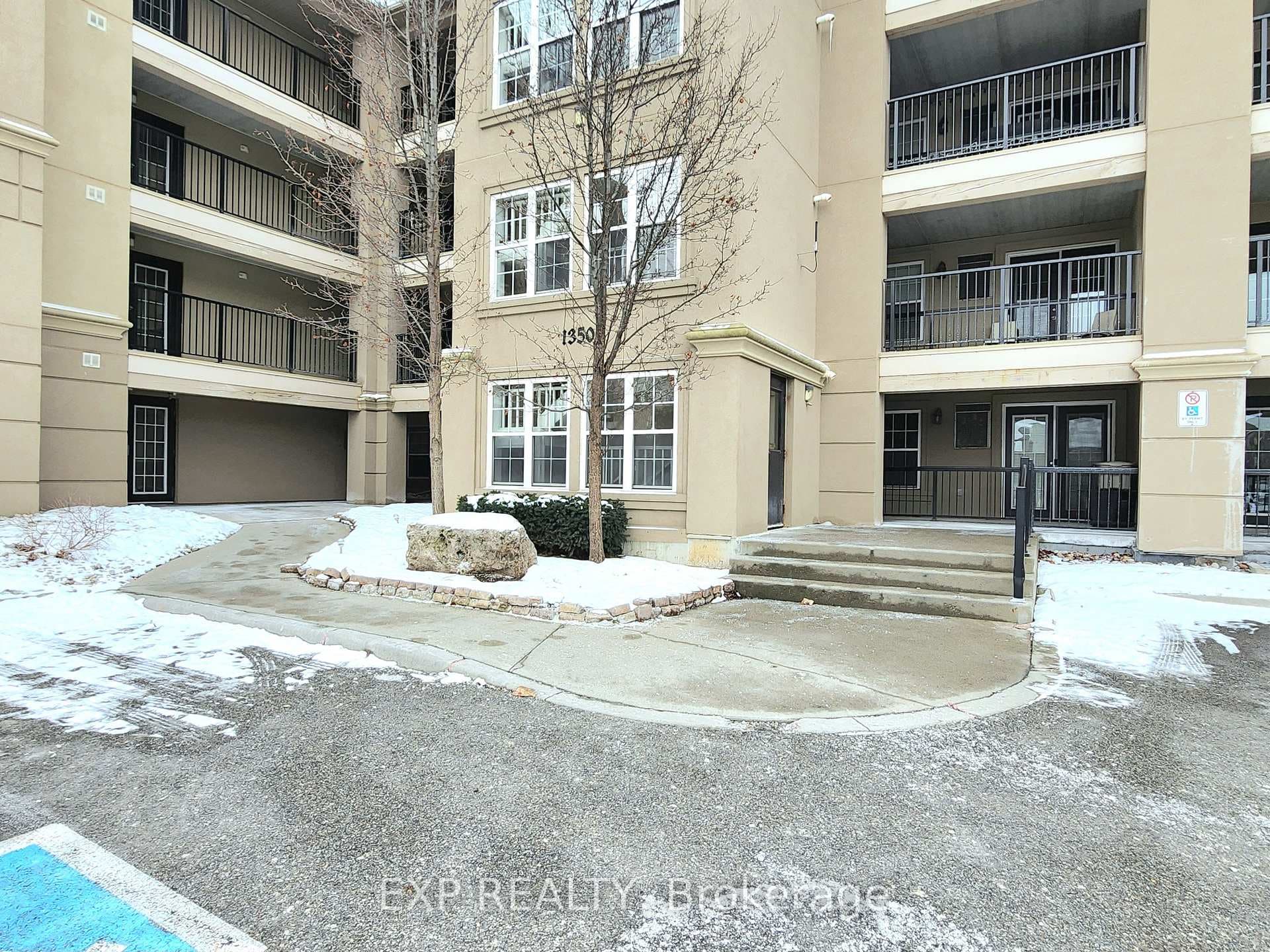 1350 Main Street Unit 305 photo 2
