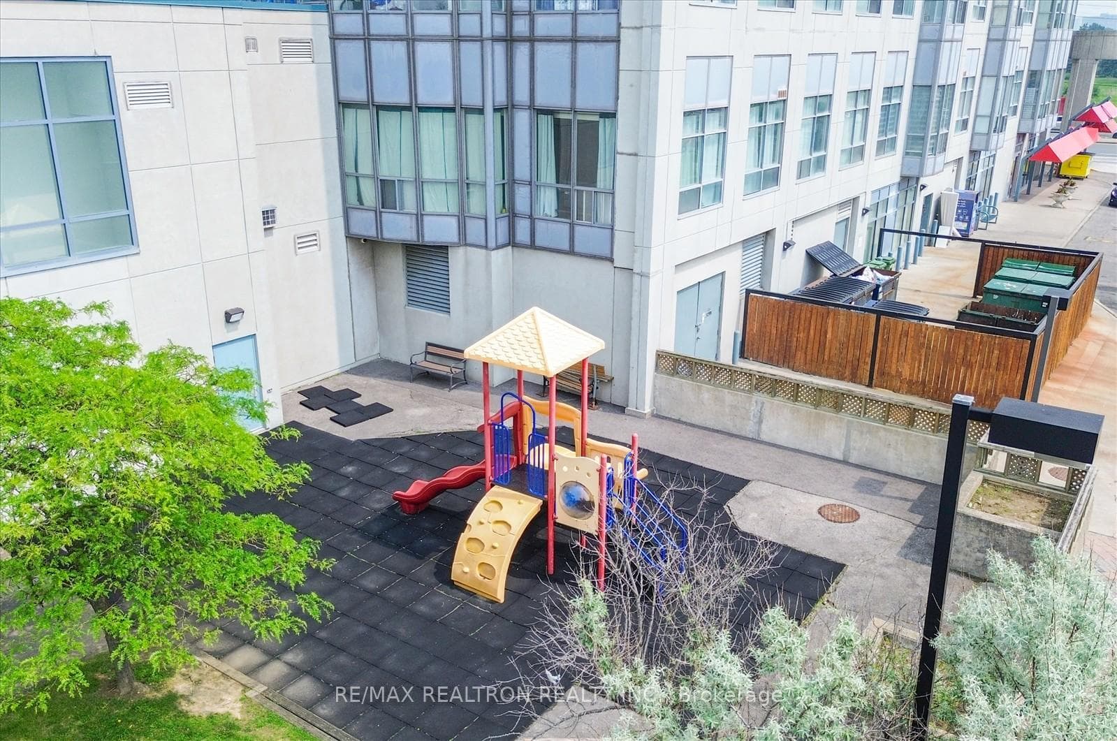 1470 Midland Avenue Unit 607 photo 27