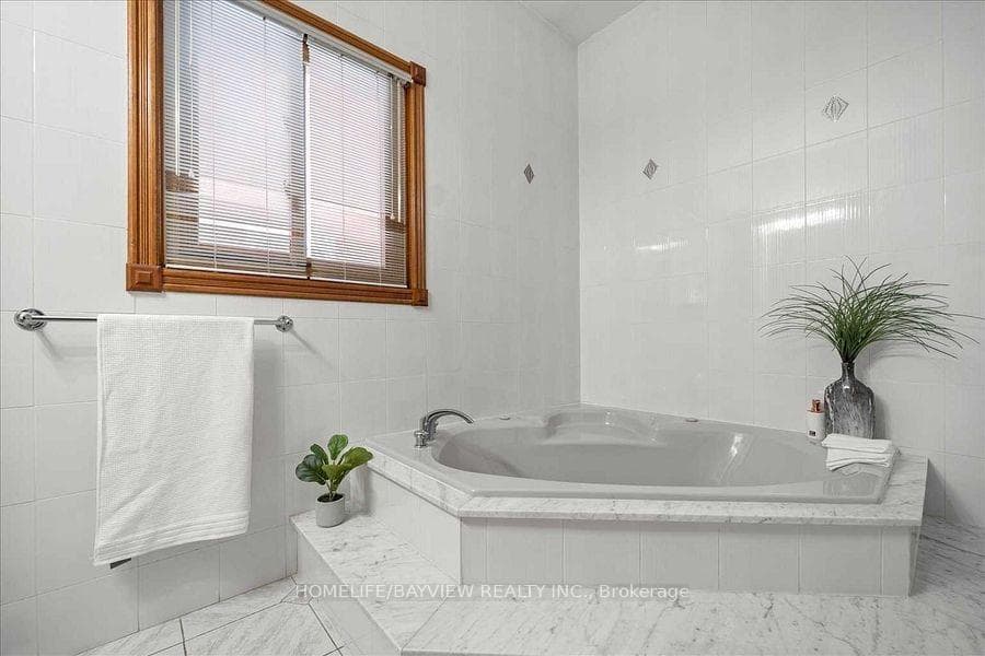 49 Lund Street photo 18