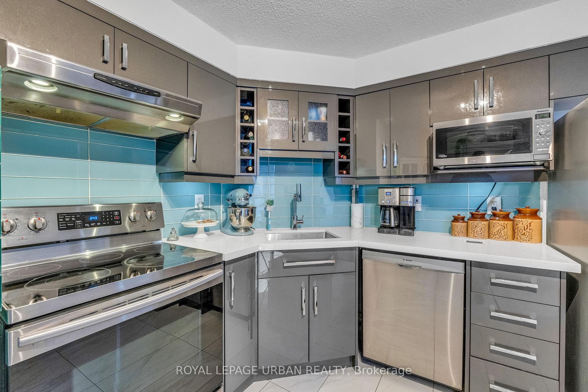 61 Markbrook Lane Unit 1210 photo 18