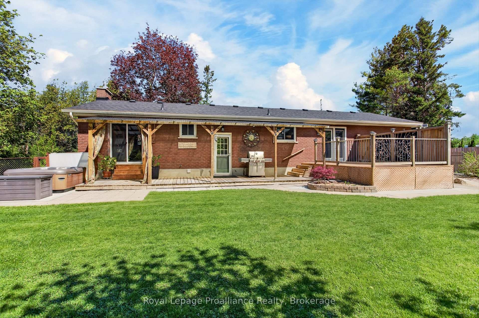 1757 Mount Pleasant Road photo 23