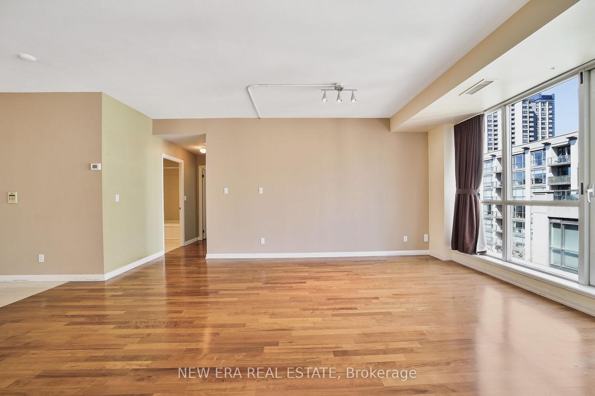11 Soho Street Unit 503 photo 20