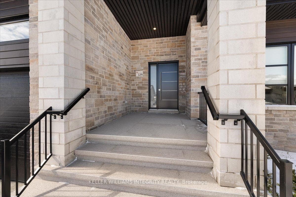129 Argile Street photo 4