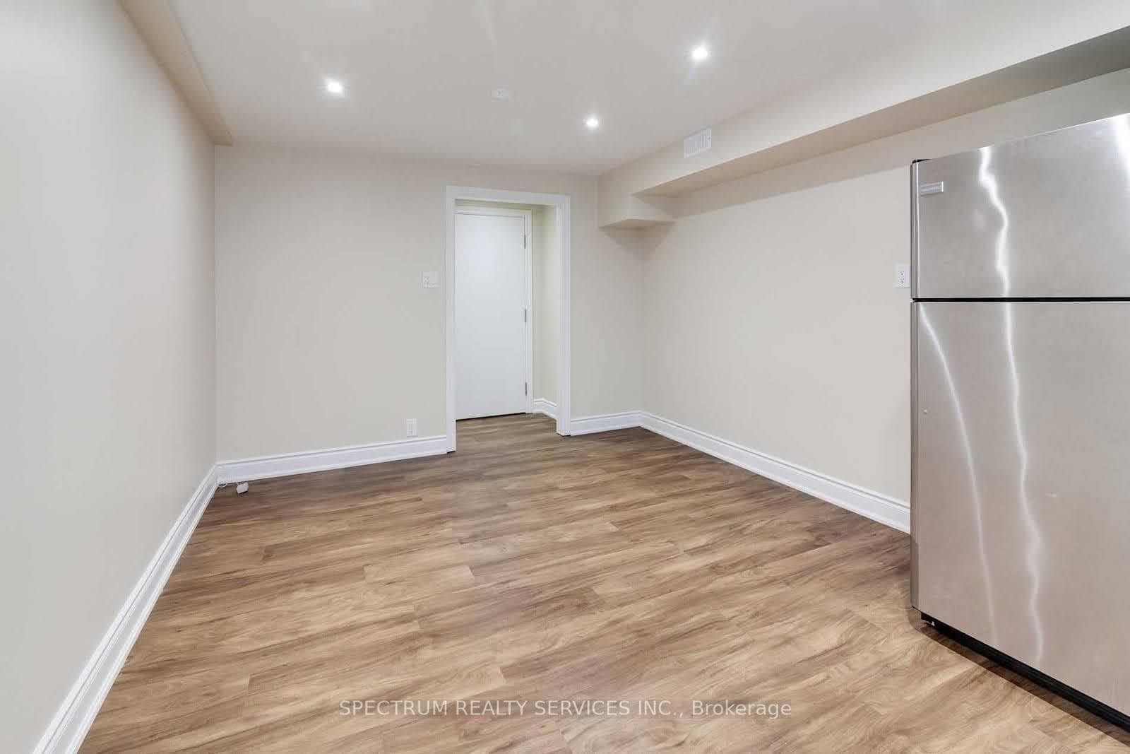141 Katherine Road Unit BSMT photo 6