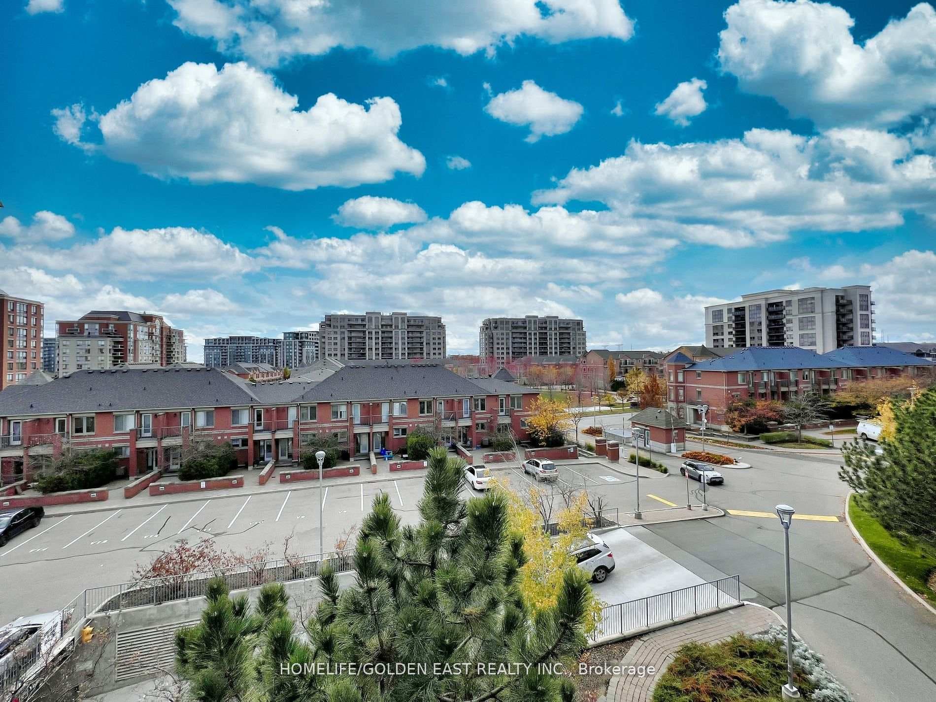 62 Suncrest Boulevard Unit 521 photo 4