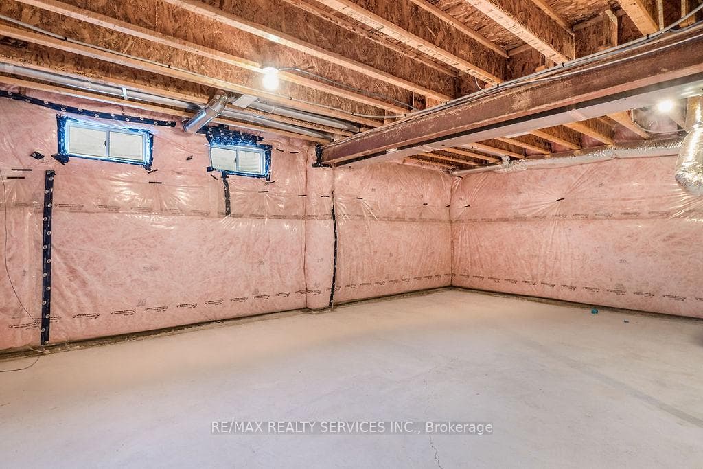 9 Copeman Avenue photo 33