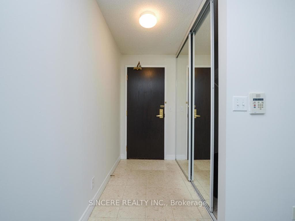 23 Hollywood Avenue Unit 2602 photo 3