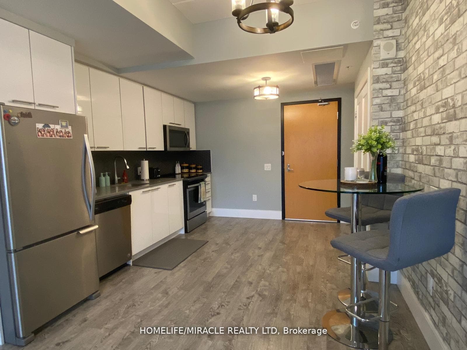 15 Prince Albert Boulevard Unit 305 photo 14