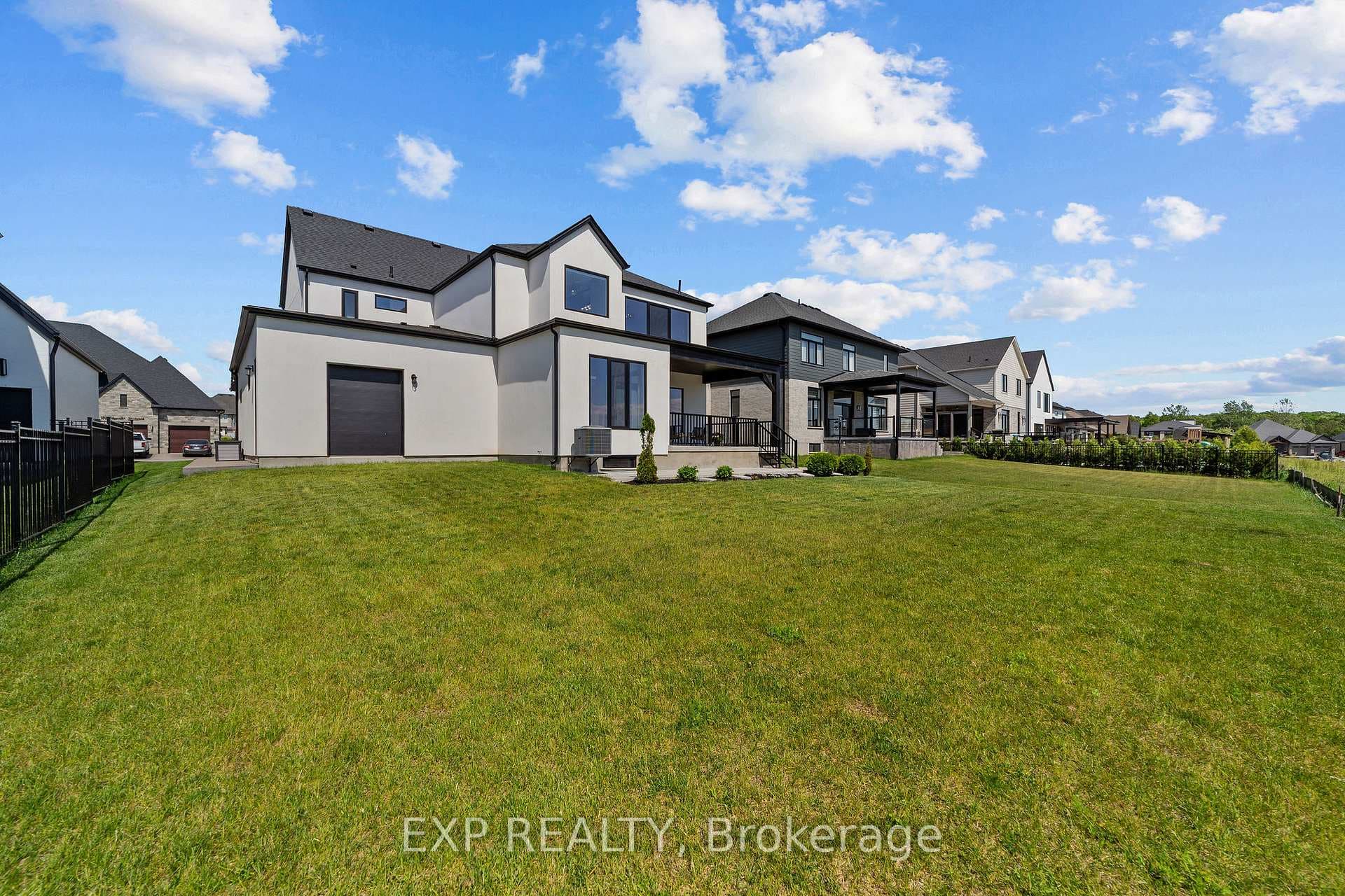 113 Edgewater Boulevard photo 48