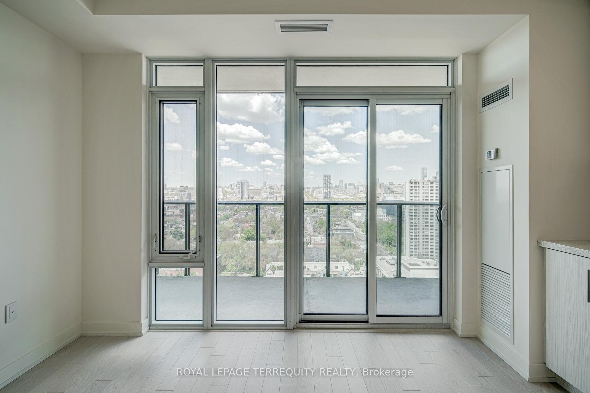 330 Richmond Street Unit 2308 photo 9