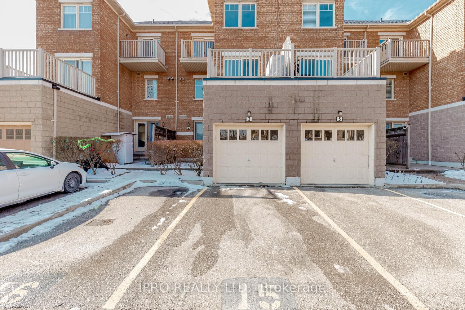 5025 Ninth Line Unit 3 photo 39