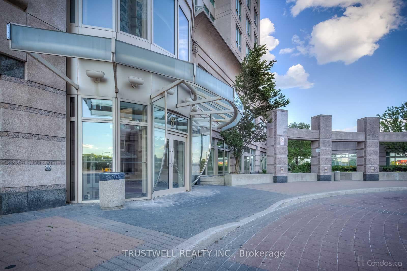 8 Lee Centre Drive Unit 1509 photo 4