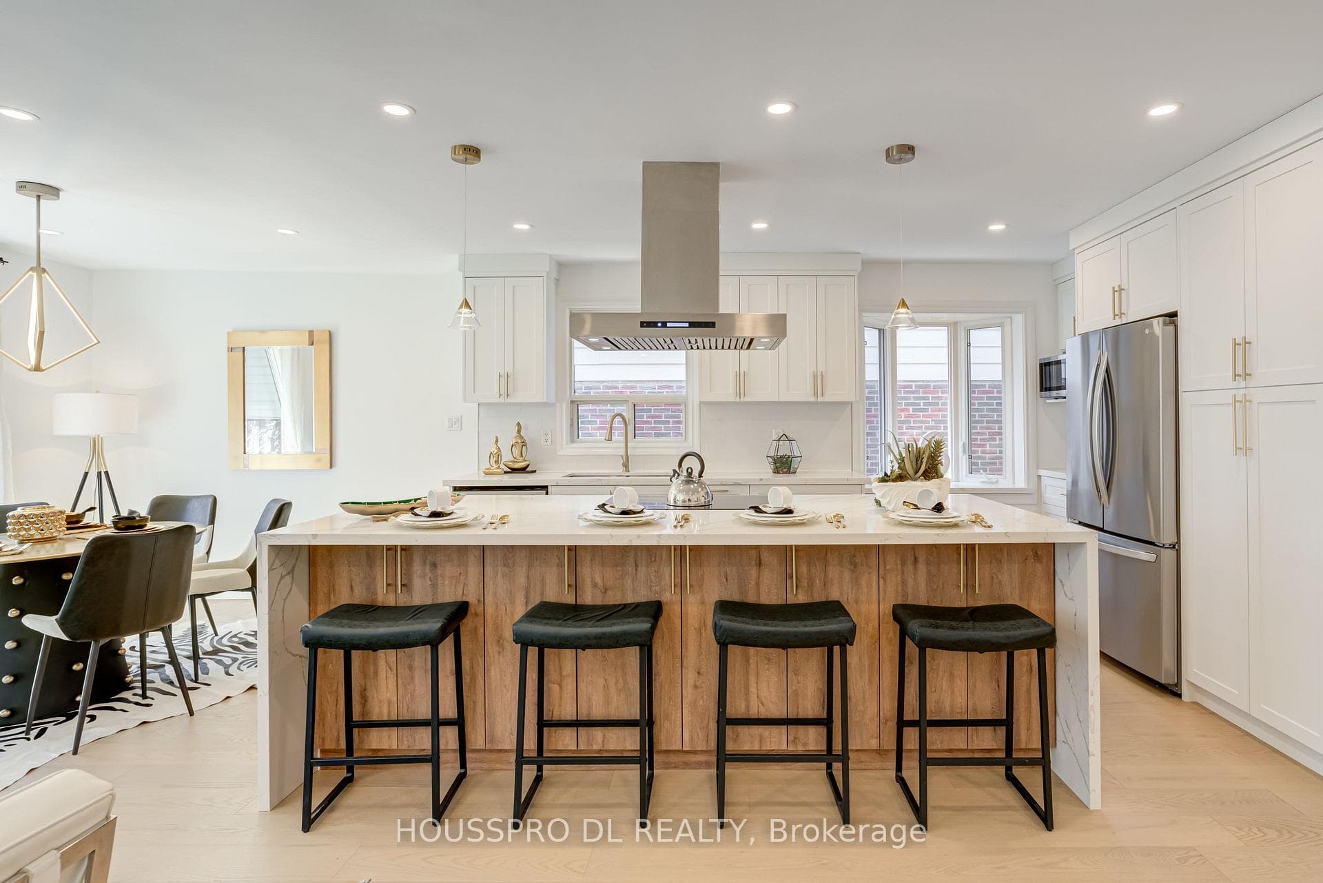 231 Romfield Circuit photo 7