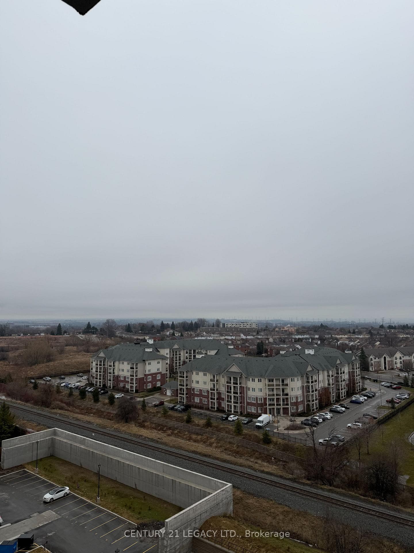 51 Clarington Avenue Unit 1105 photo 15