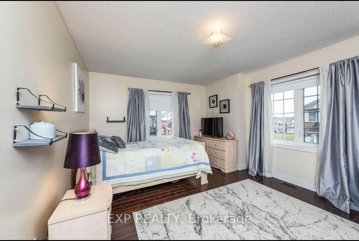 20 Blunden Road photo 34