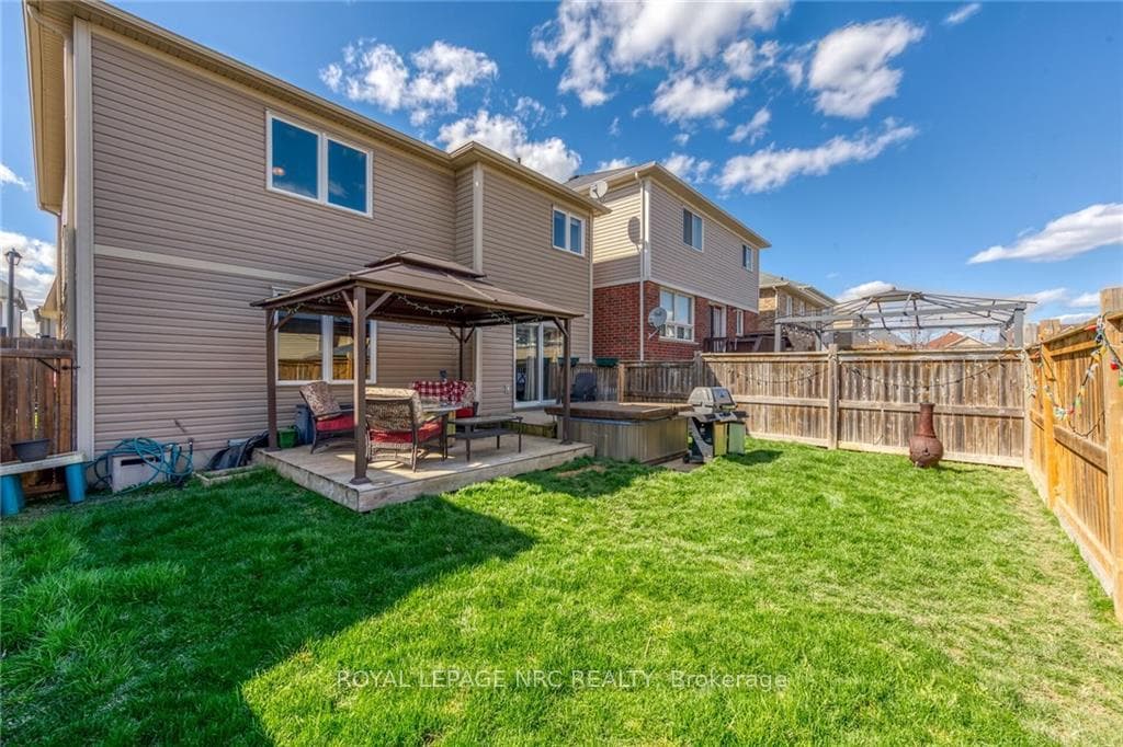 19 Powell Drive photo 28