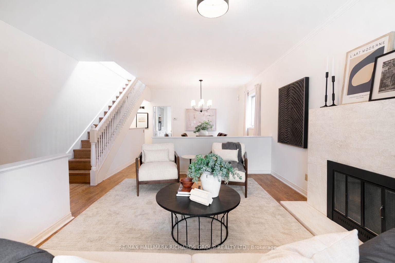 20 Juniper Avenue photo 4