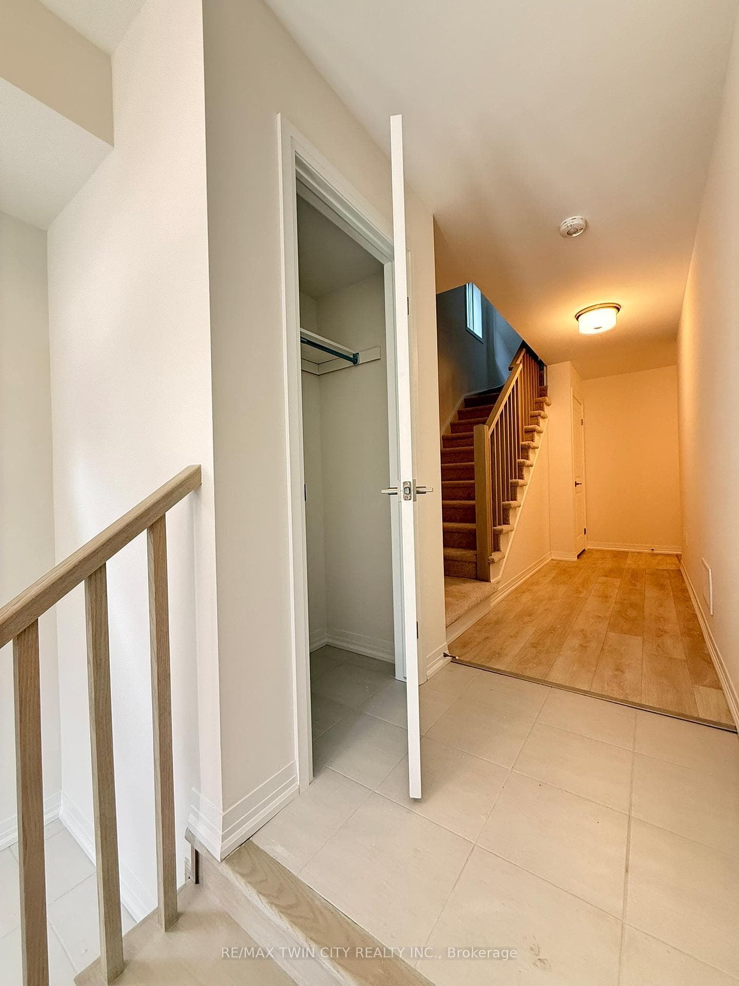 660 Colborne Street Unit 140 photo 33
