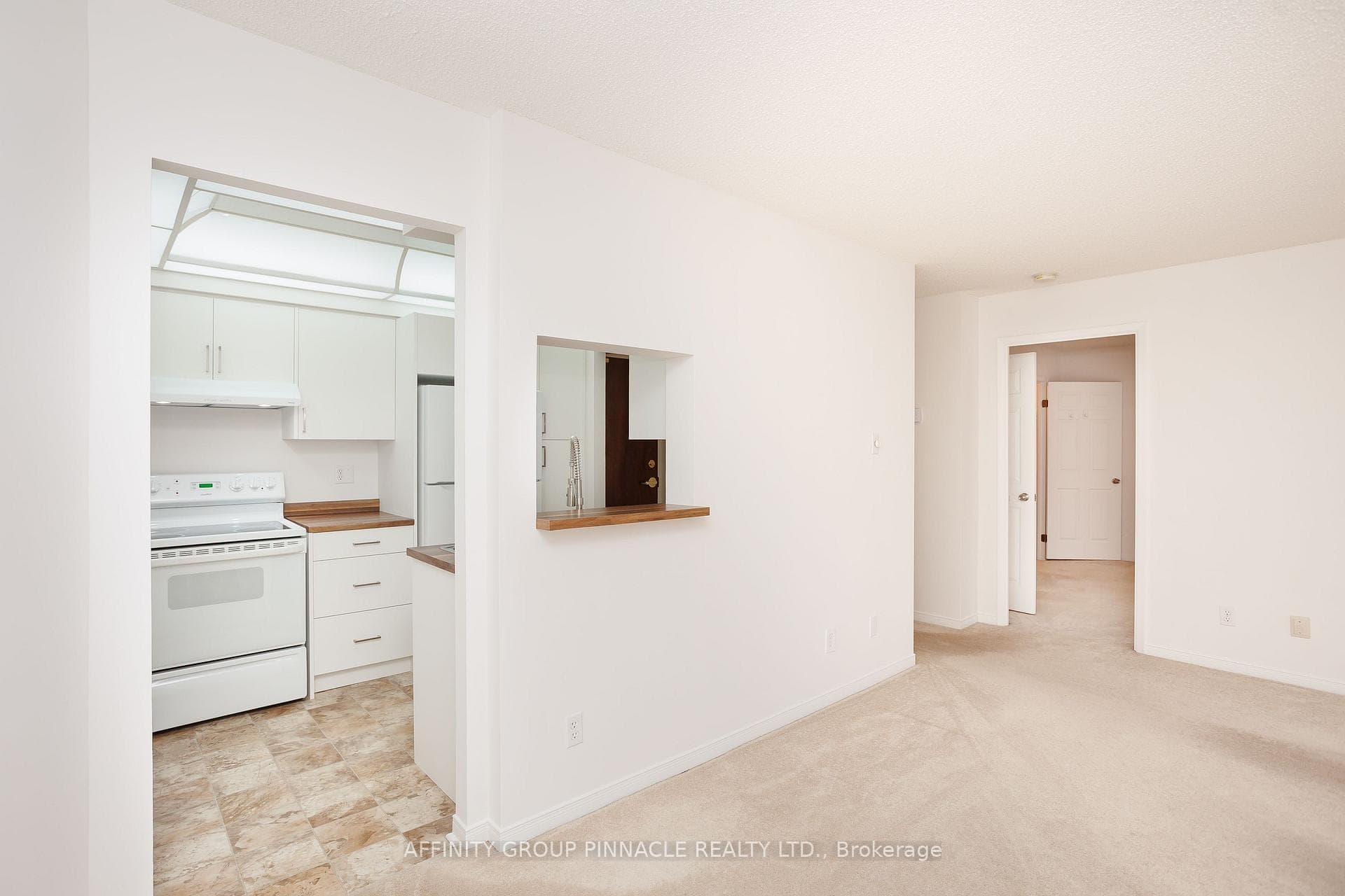 4 Heritage Way Unit 203 photo 12