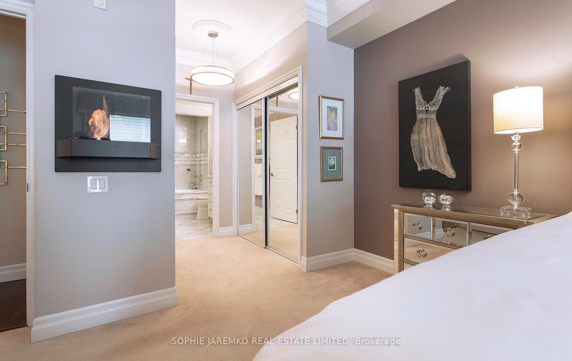 2075 Amherst Heights Drive Unit 105 photo 18