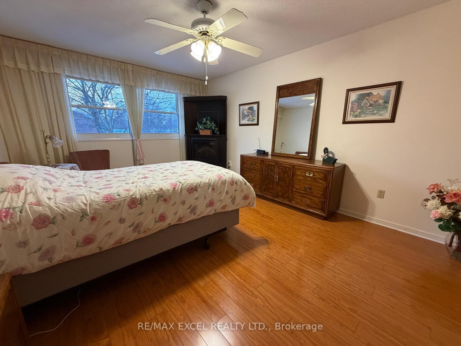 465 Becker Road photo 24