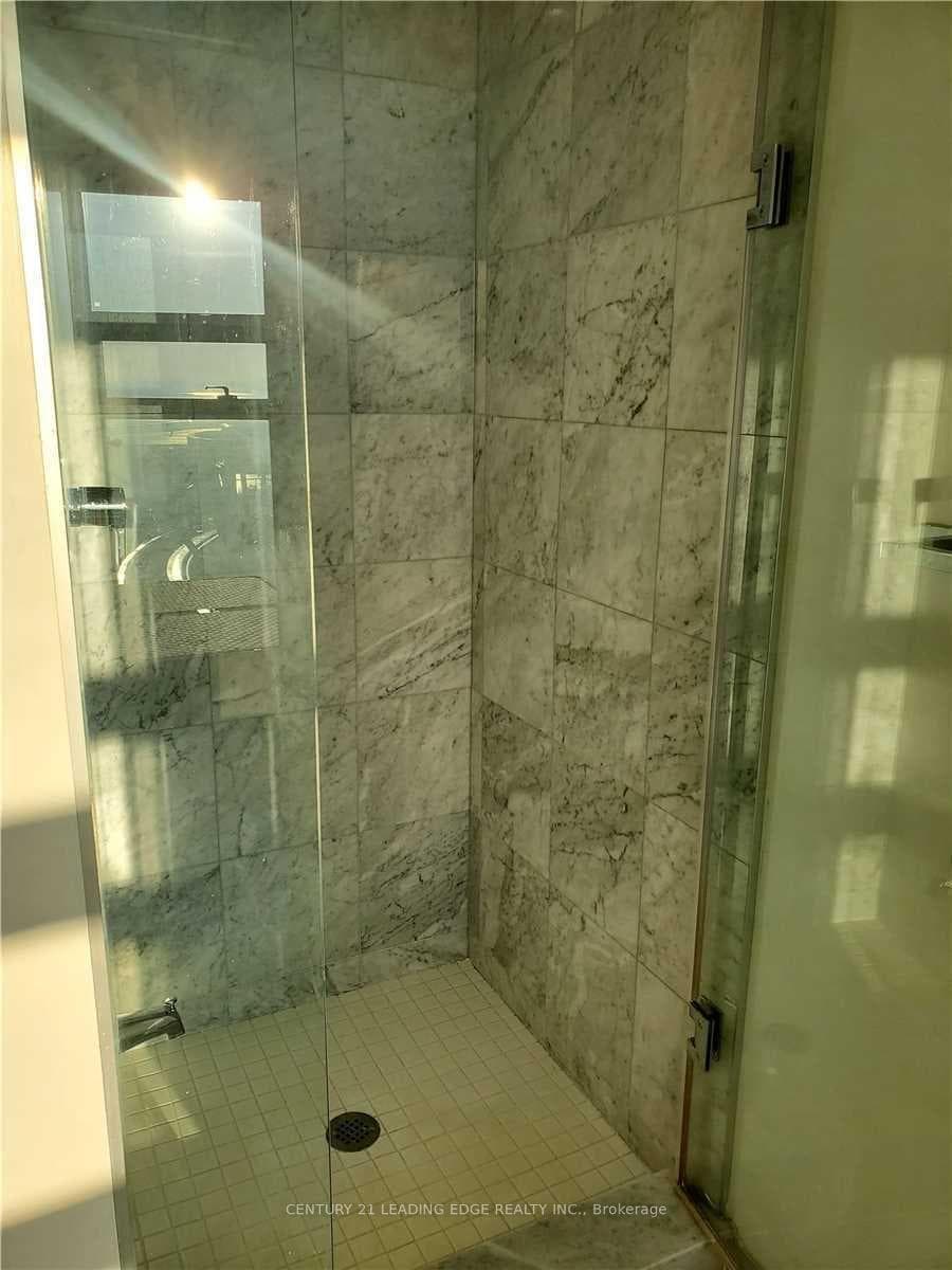 14 York Street Unit 6505 photo 18