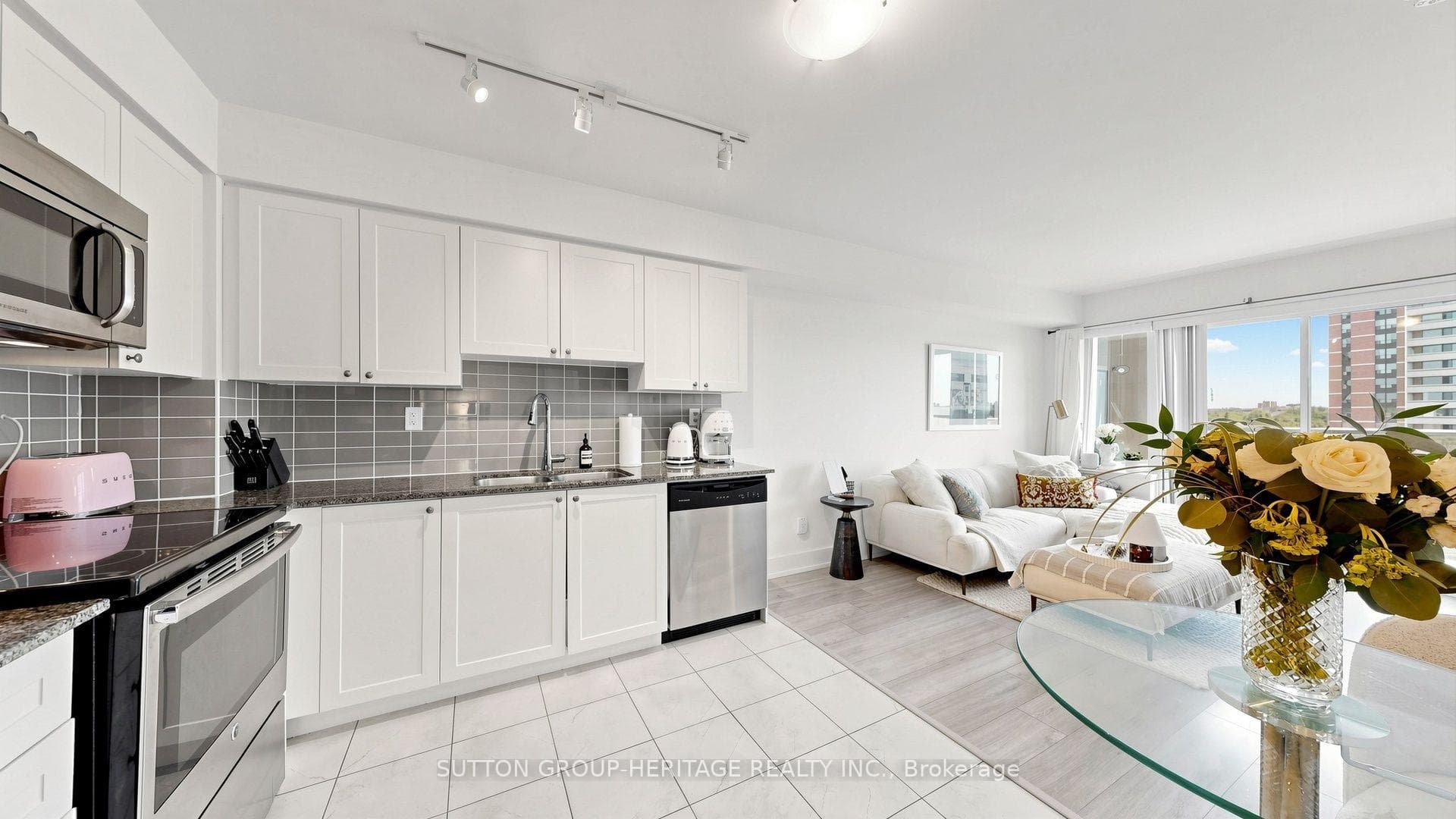 1215 Bayly Street Unit 506 photo 9