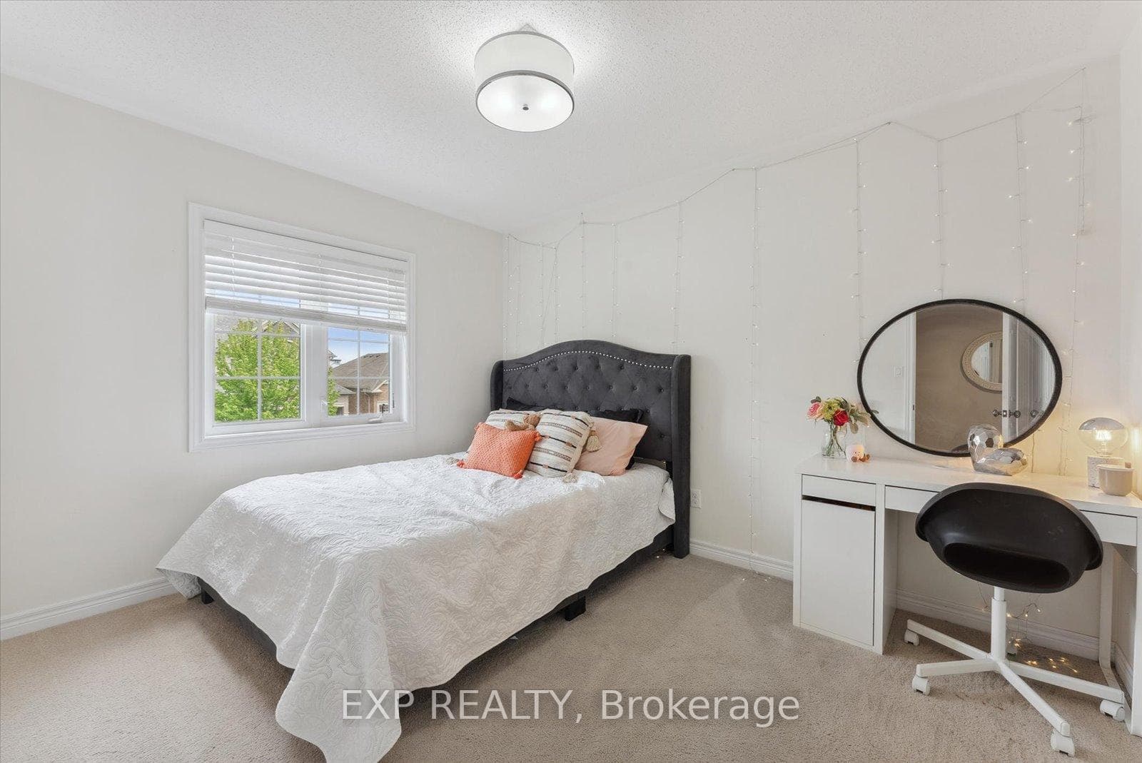615 Fairglen Avenue photo 22