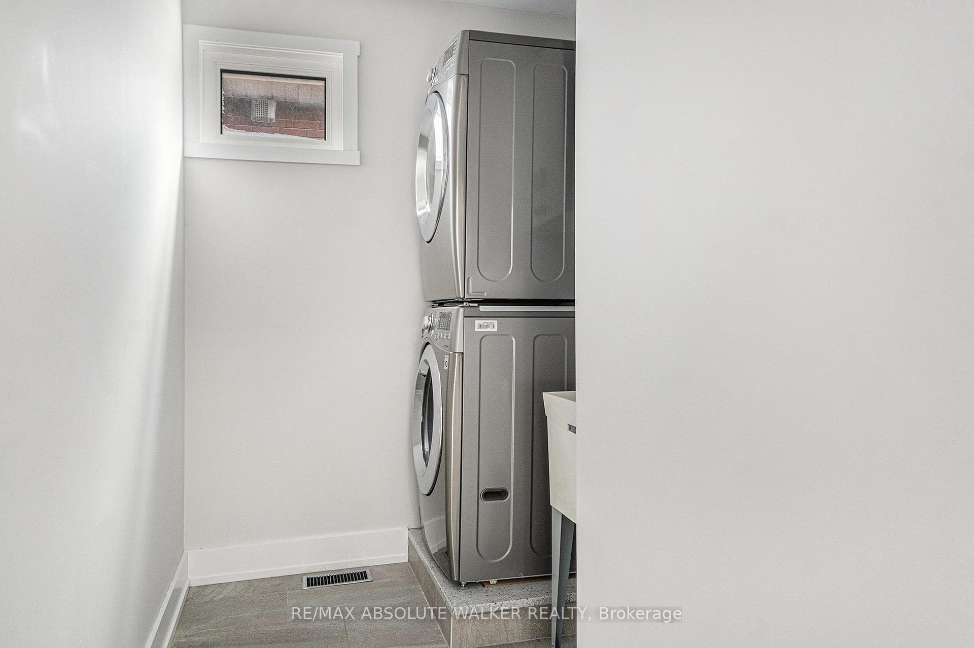 283 Kirchoffer Avenue photo 22
