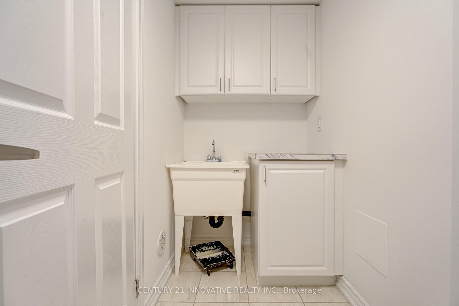 83 Bluegill Crescent photo 5