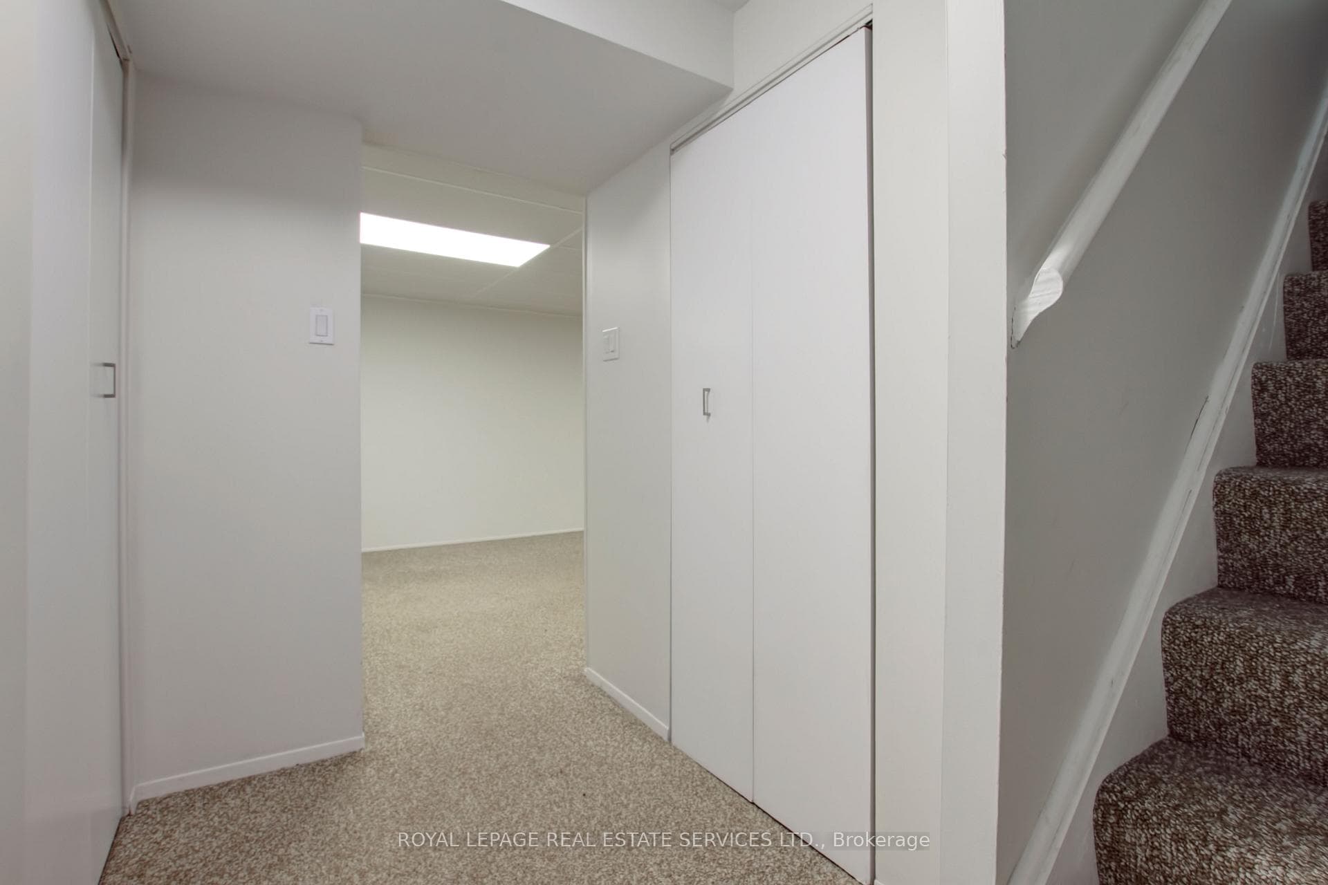 5475 Lakeshore Road Unit 37 photo 26