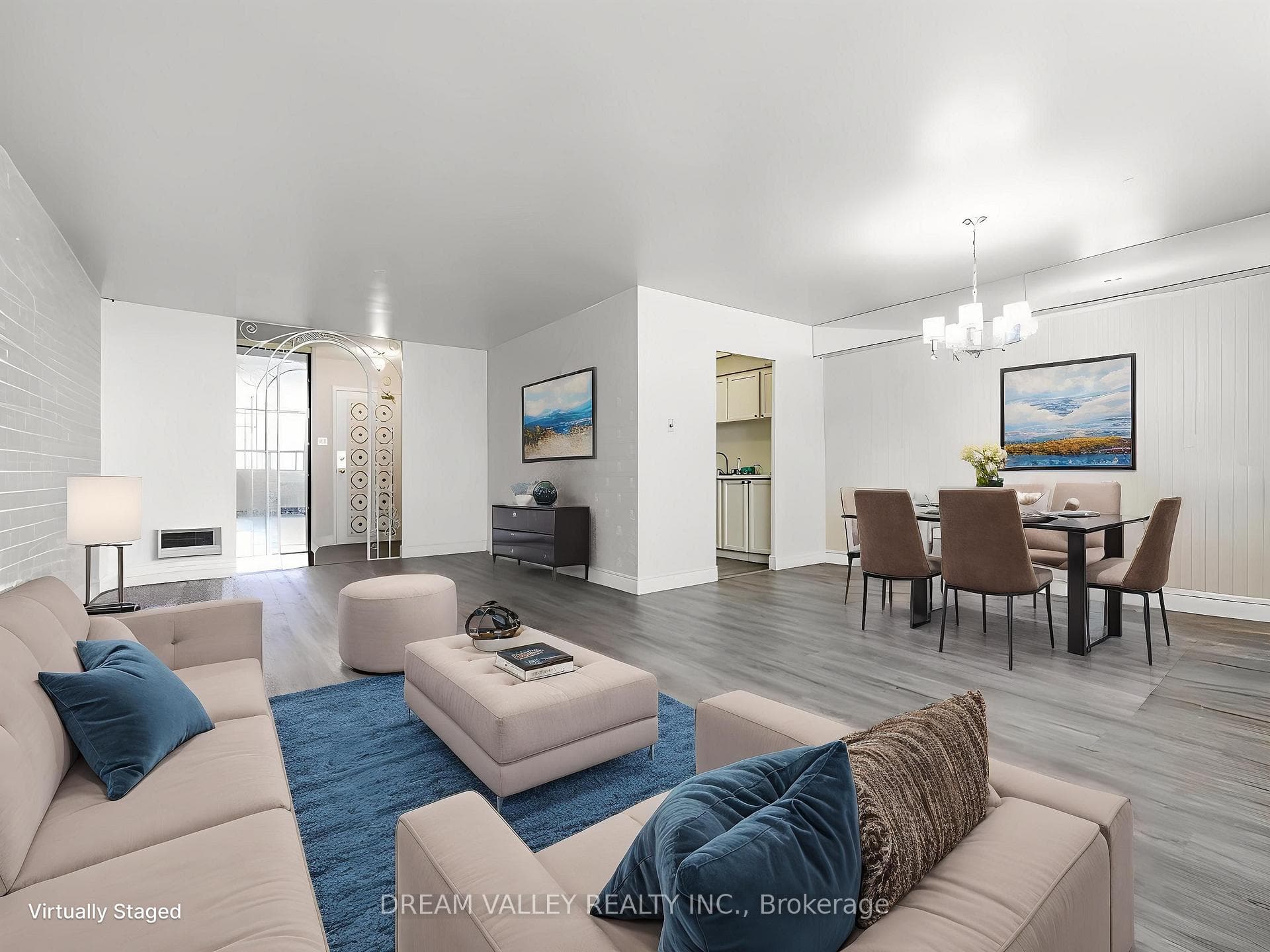 3420 EGLINTON Avenue Unit 505 photo 2