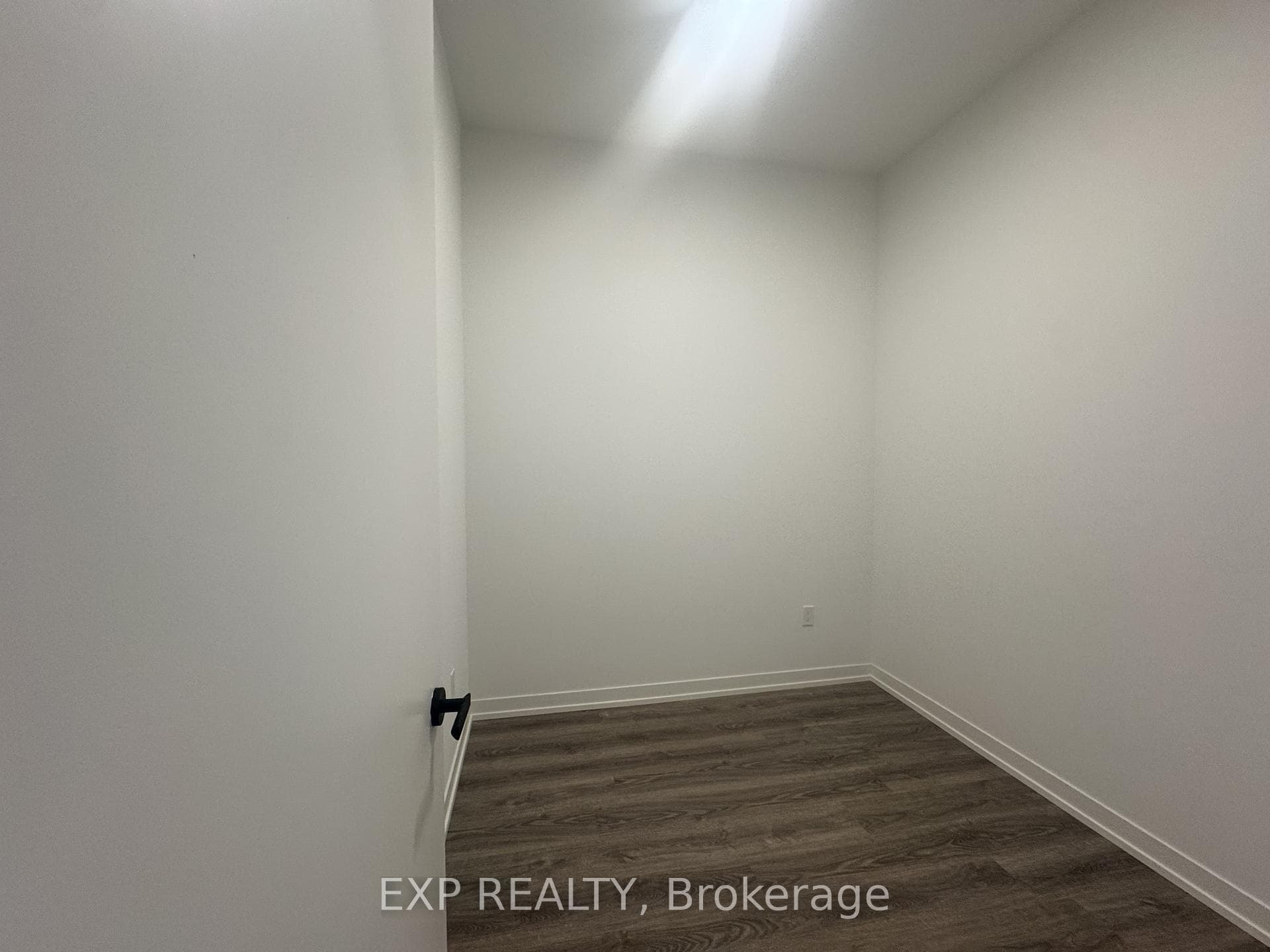 8 Interchange Way Unit 3611 photo 15