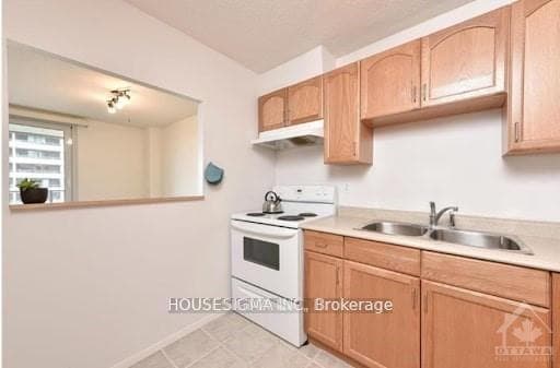 1785 FROBISHER Lane Unit 1201 photo 4