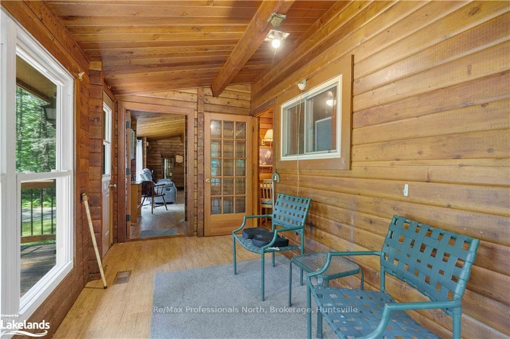 1009 CHIPPAWA Lane photo 23