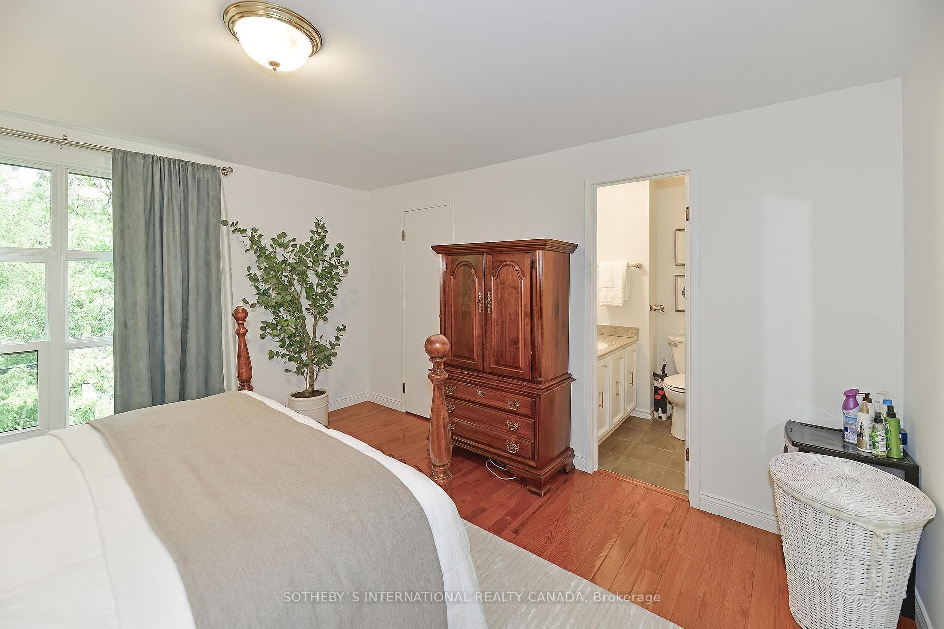 525 Balliol Street Unit TH 8 photo 19