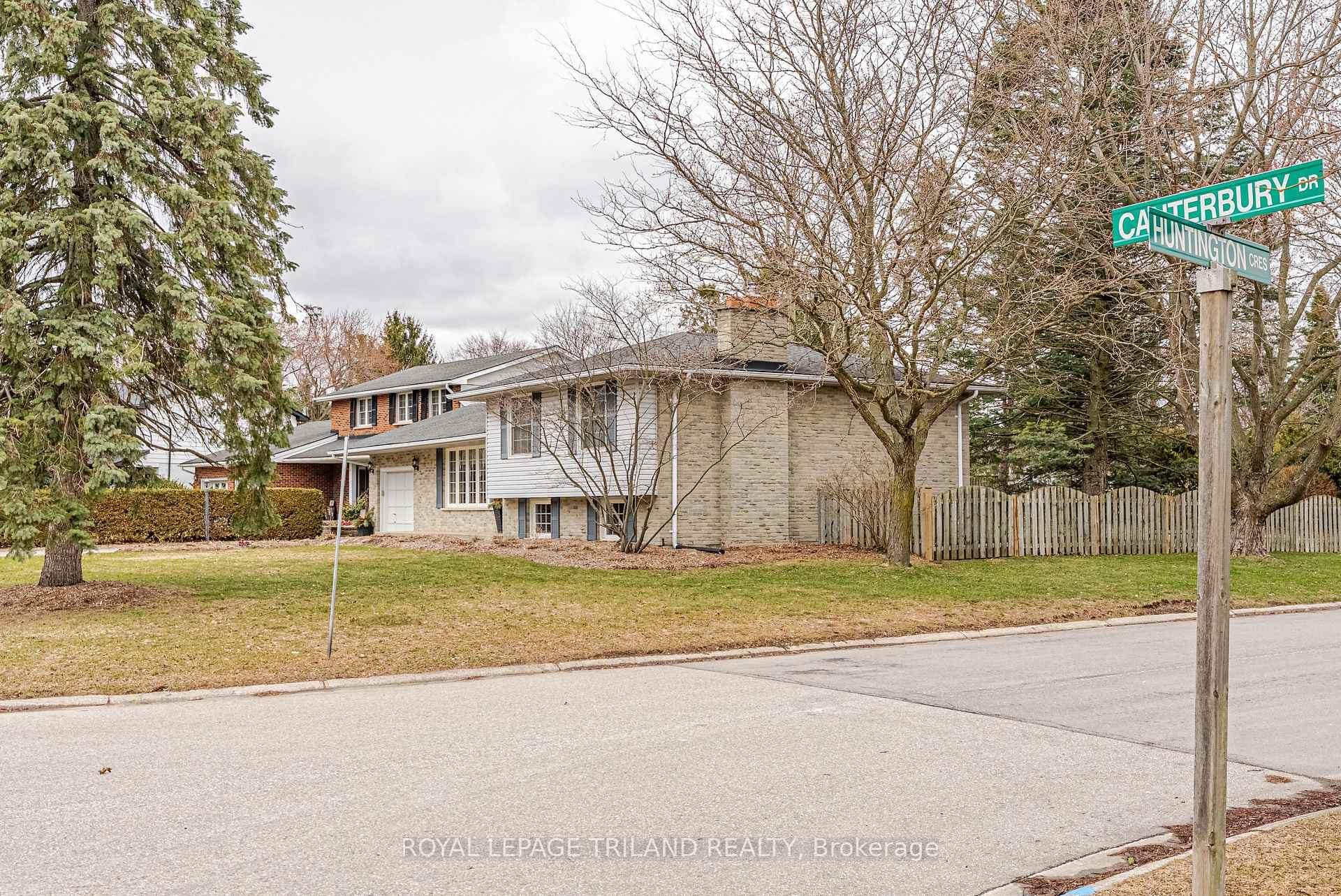 188 Canterbury Drive photo 4