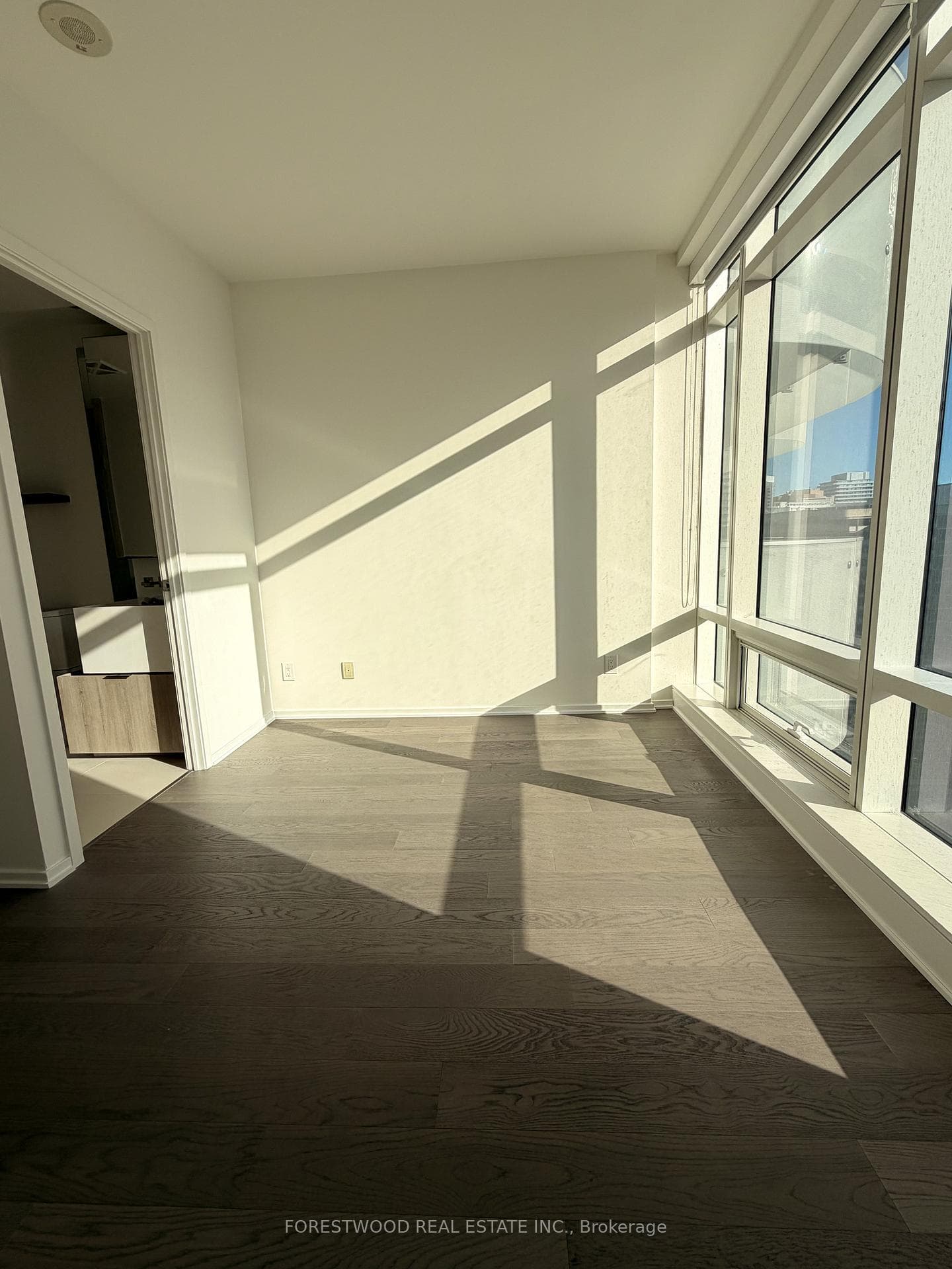 1 Bloor Street Unit 1410 photo 3