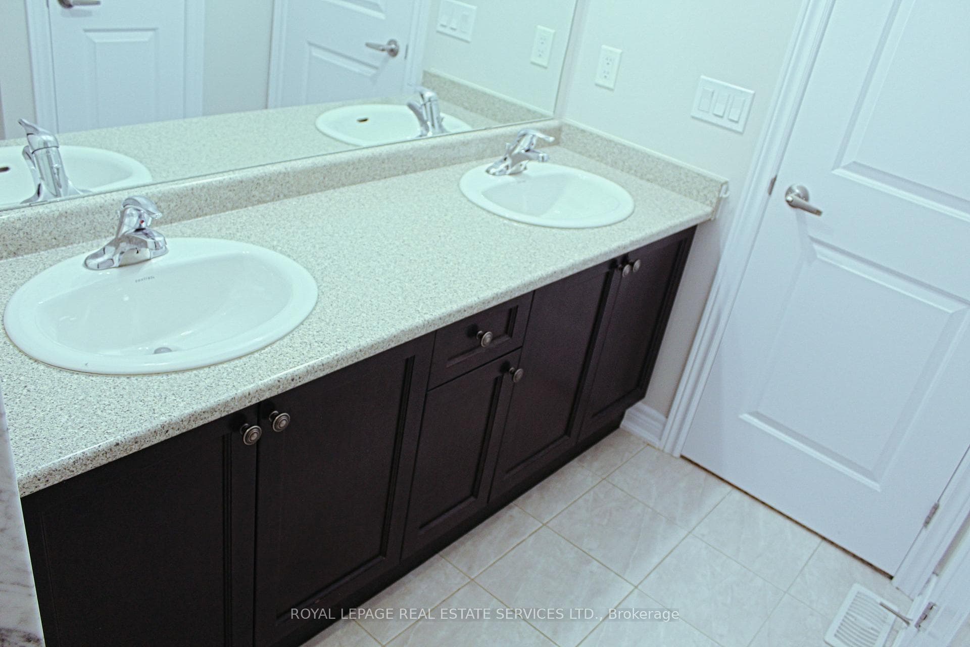 77 Diana Avenue Unit 1 photo 25