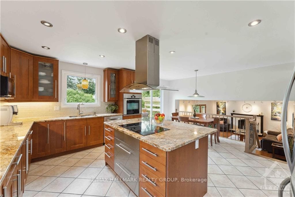 42 RIDGEBURN Gate photo 11