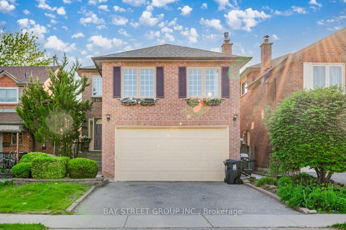 20 Emcarr Drive photo 1